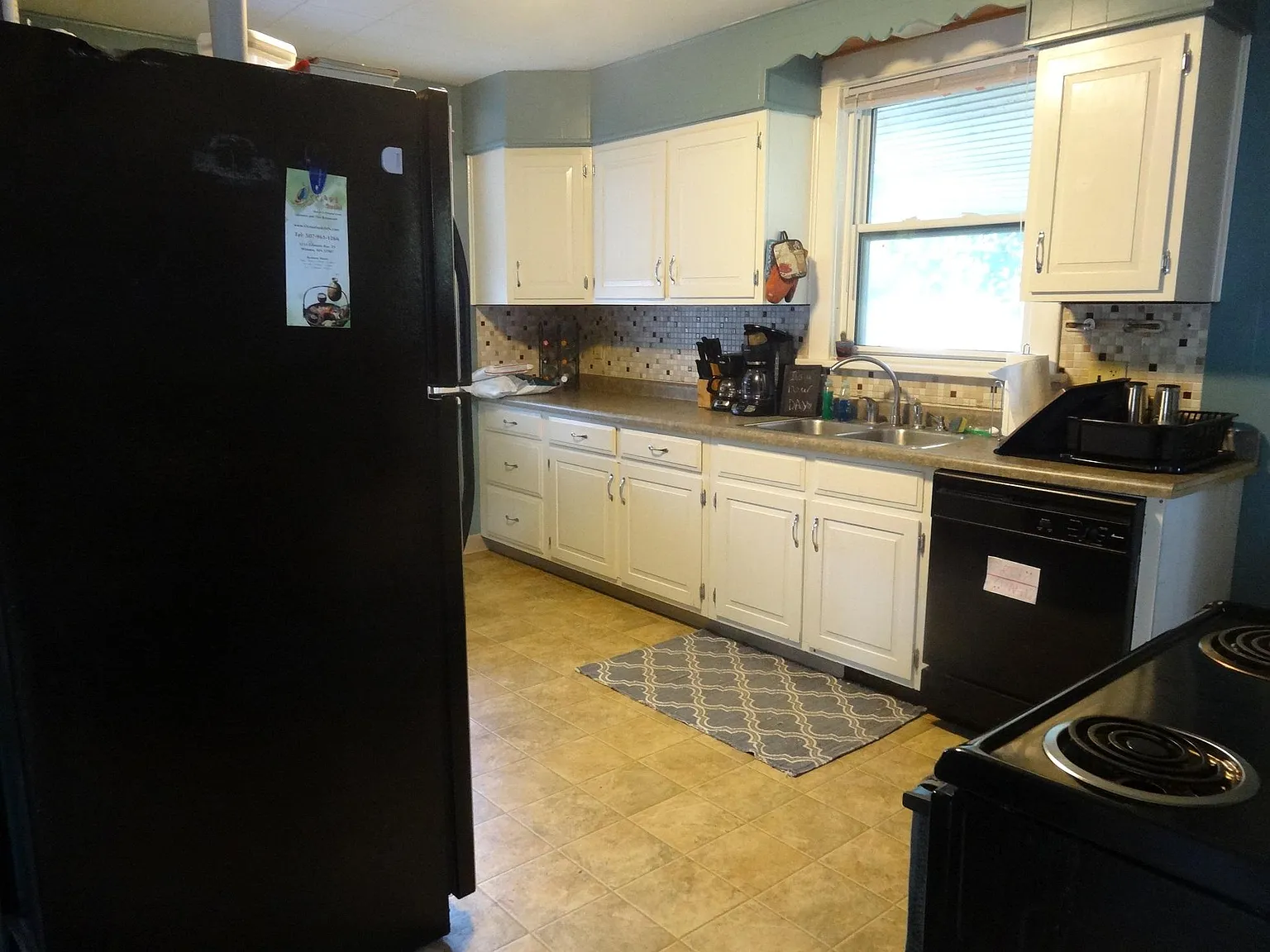 5 bed, $2,025 — Photo 2