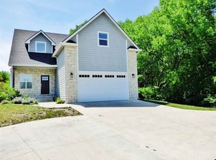 2942 Marlatt Ave, Manhattan, KS 66502