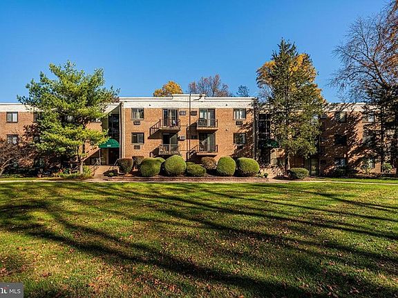 2nd image of 1575 W Street Rd APT 922