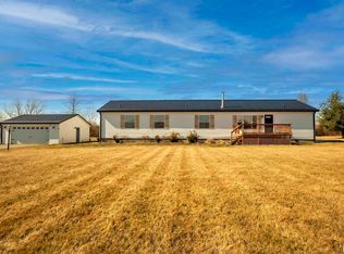 14751 N Birmingham Ln, Woodlawn, IL 62898