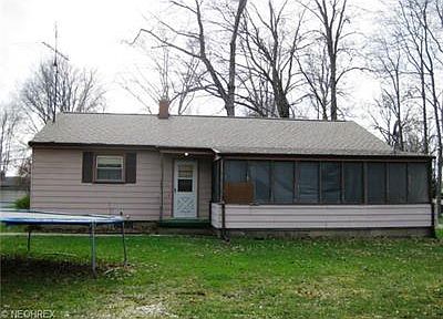 5th image of 5852 Louise Dr