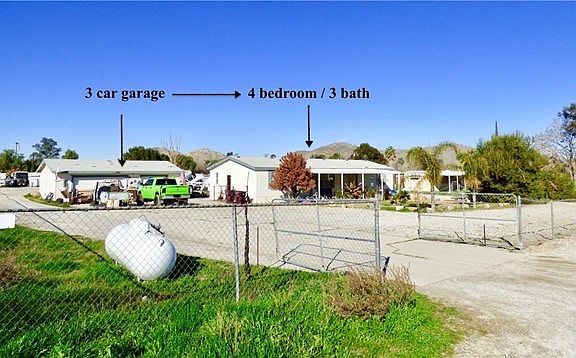 3rd image of 20885 Magnolia Ave
