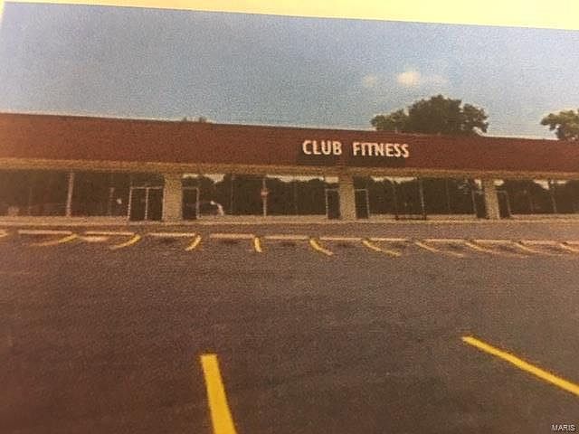 2nd image of 1143 N Highway 67 St