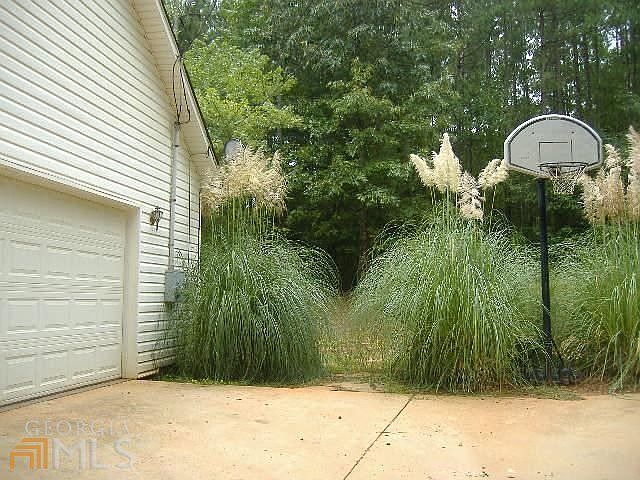 2nd image of 662 Musgrove Rd