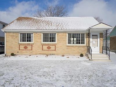 1st image of 224 Nokomis Pkwy