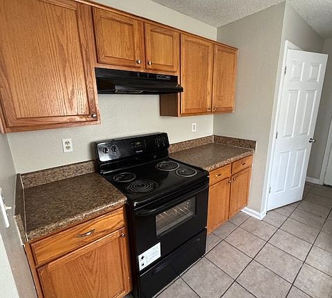 2nd image of 1103 Jessica Lauren Dr