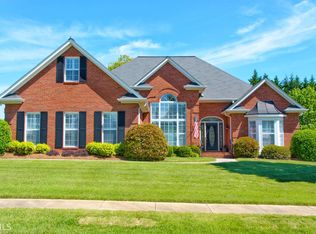 402 Old Mill Dr, Carrollton, GA 30117