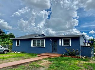 12100 SW 218th St, Miami, FL 33170