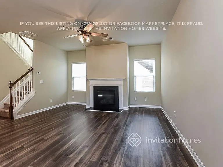 657 Sunflower Dr — Photo 2