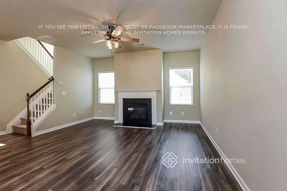 Building Photo - 657 Sunflower Dr