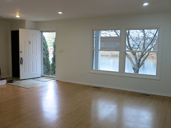2nd image of 1148 Foxglove Ln #4C