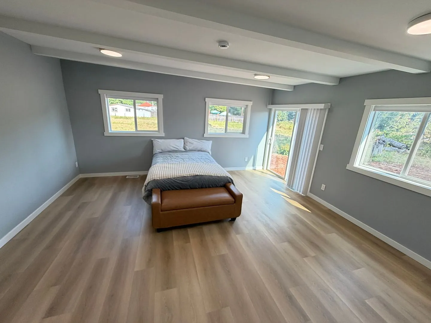 New Remodeled 3 Bedroom on acreage! — Photo 4