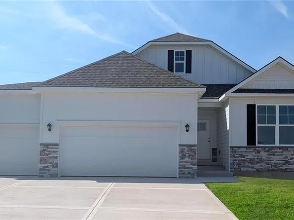 20917 W 188th Ter, Spring Hill, KS 66083