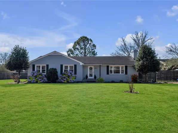 2021 Wolfsnare Rd, Virginia Beach, VA 23454