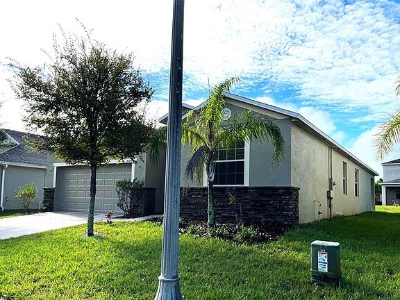 2nd image of 3535 Cortland Dr