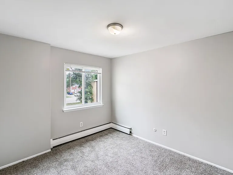 Coolidge on 9 (B)- Coast to Coast Management, LLC — Photo 18
