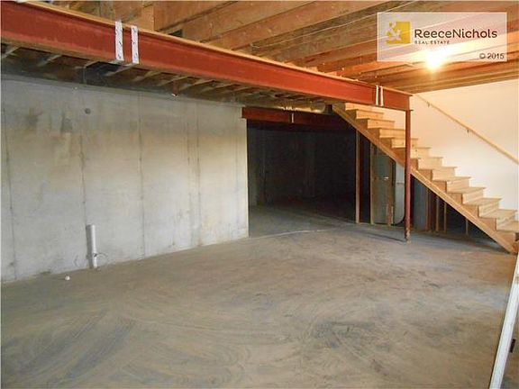 3rd image of 4726 S Union Ave