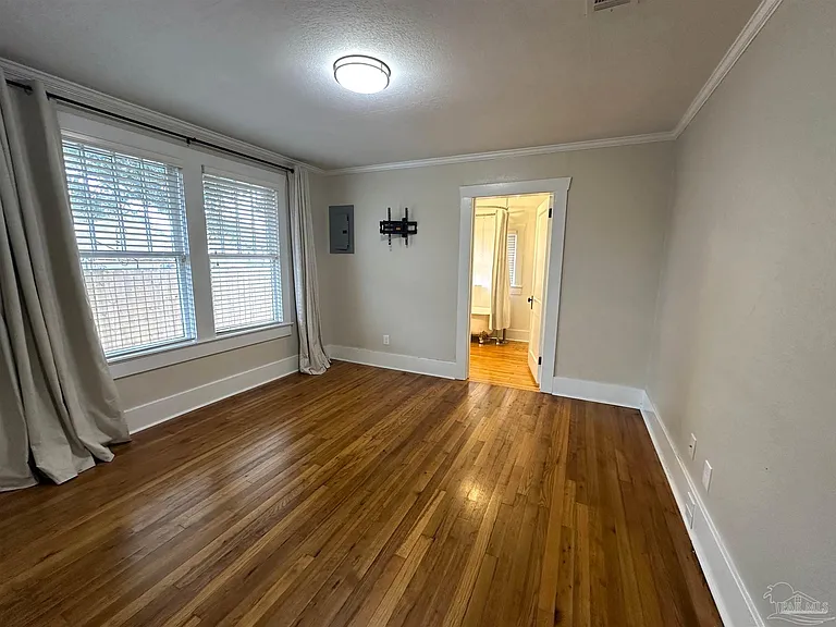 119 N J St — Photo 18