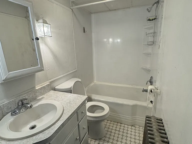 1020 W North St #1 — Photo 9