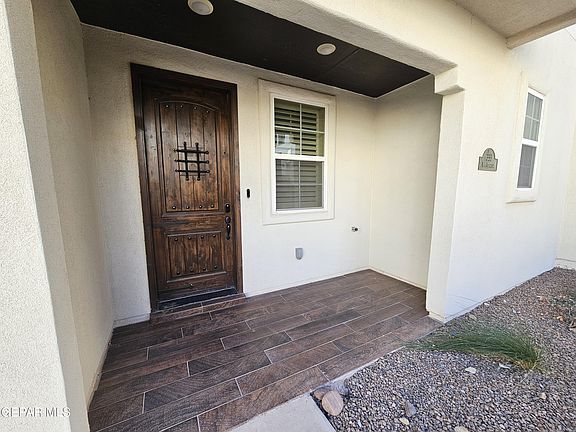 3rd image of 333 Vin Almoradi Ct