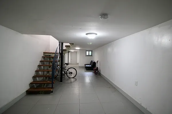 Rented by Hagstrom Management Inc | media 13