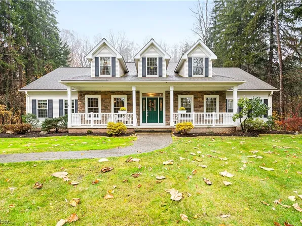 2584 Dodd Rd, Willoughby Hills, OH 44094