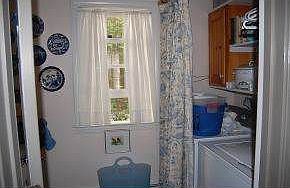 First fl laundry and bath