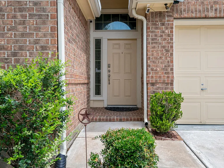 21930 Cascade Hollow Ln — Photo 37