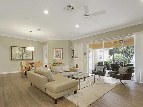 3rd image of 3411 Greenway Dr
