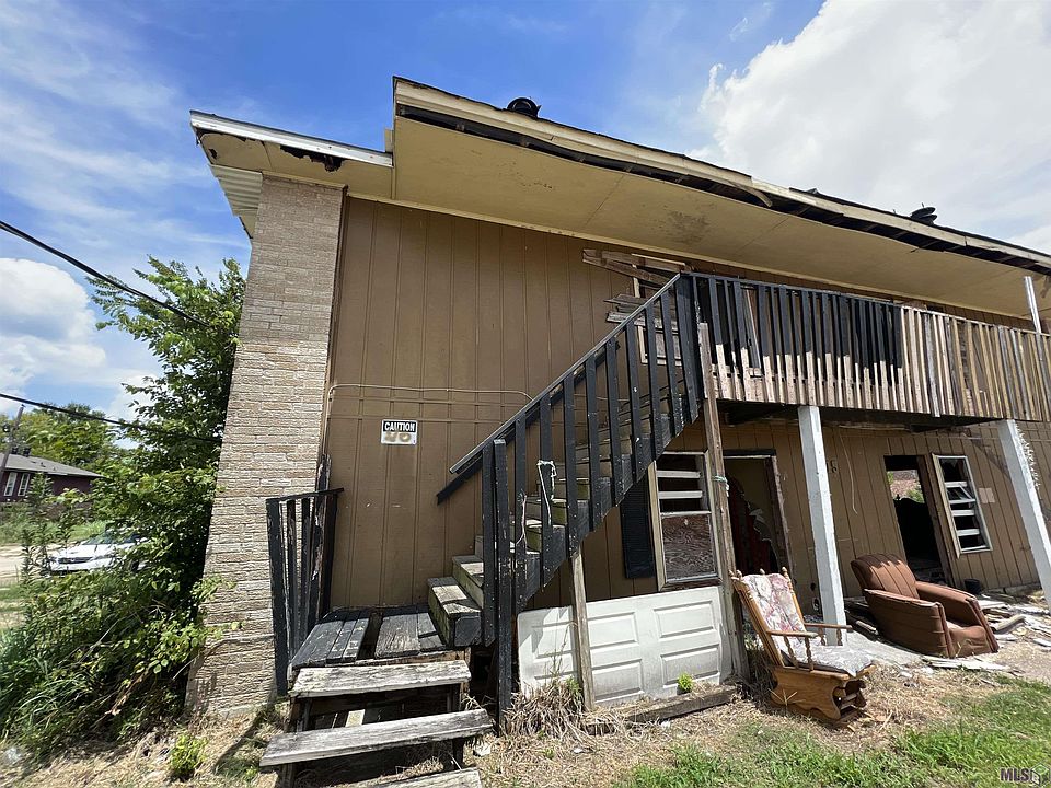 2nd image of 2150 N Sherwood Forest Dr