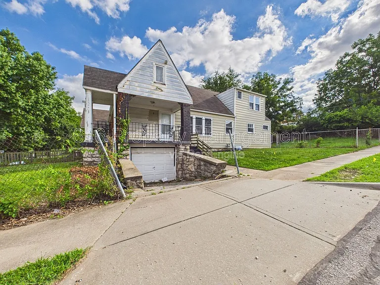 5100 Brooklyn Ave — Photo 30