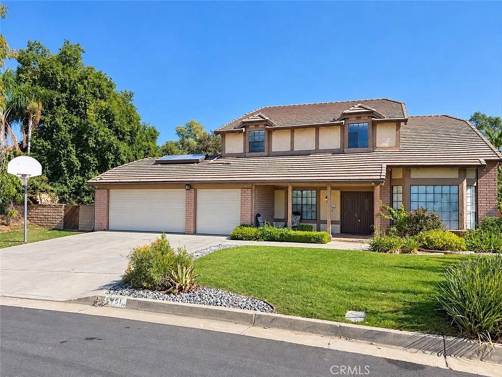4 bed, 3087 sqft, $4,100 — Photo 2