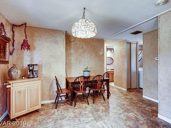 5th image of 375 Lincoln Ln