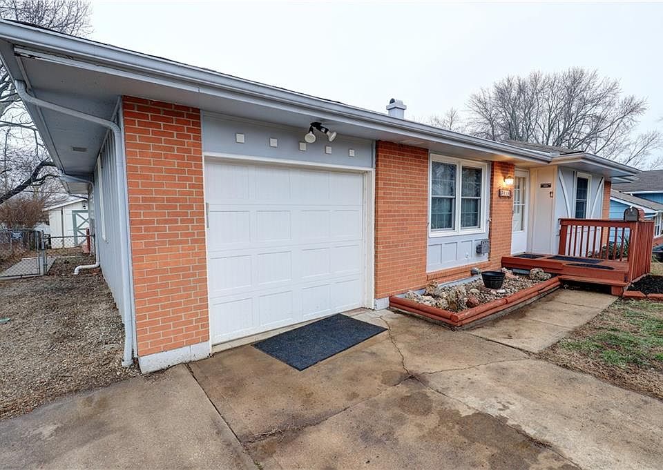 1st image of 3613 Randall Dr