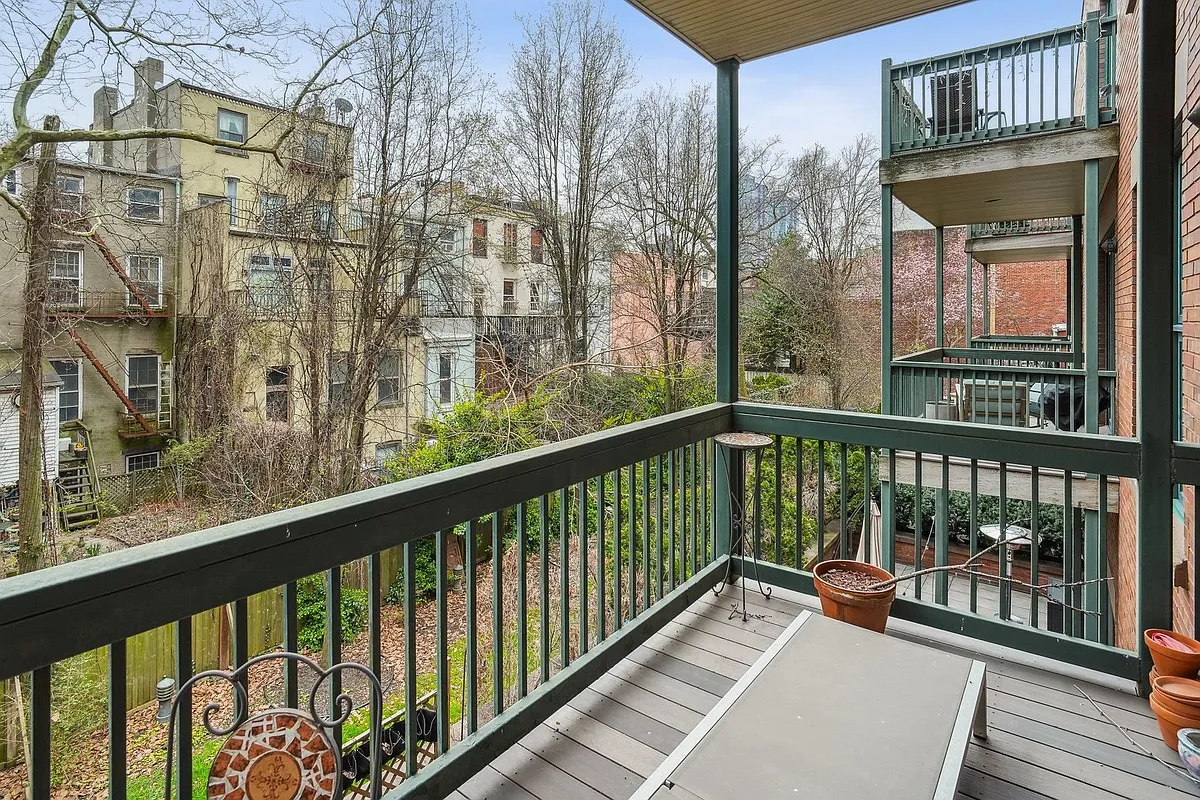61 Grand Street 2C