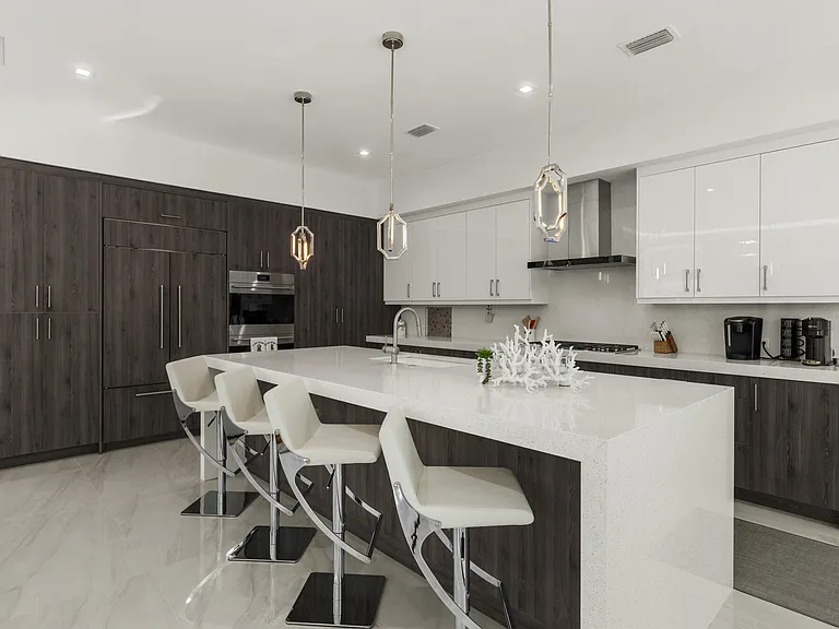 402 Ocean One Ln — Photo 11
