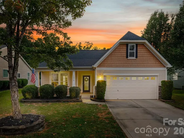14918 Brotherly Ln, Charlotte, NC 28273