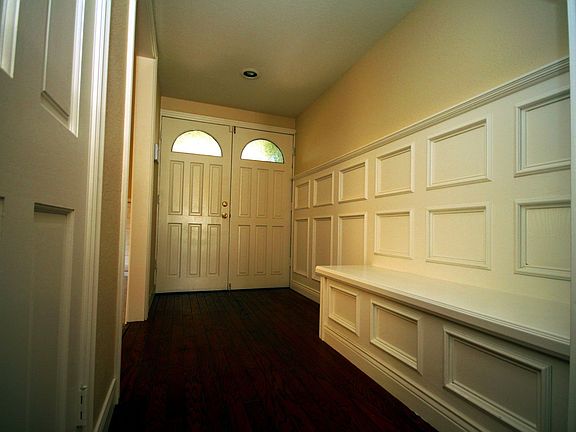 Foyer with built ins