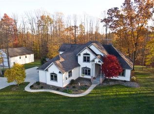 4908 Pioneer Trl, Mantua, OH 44255