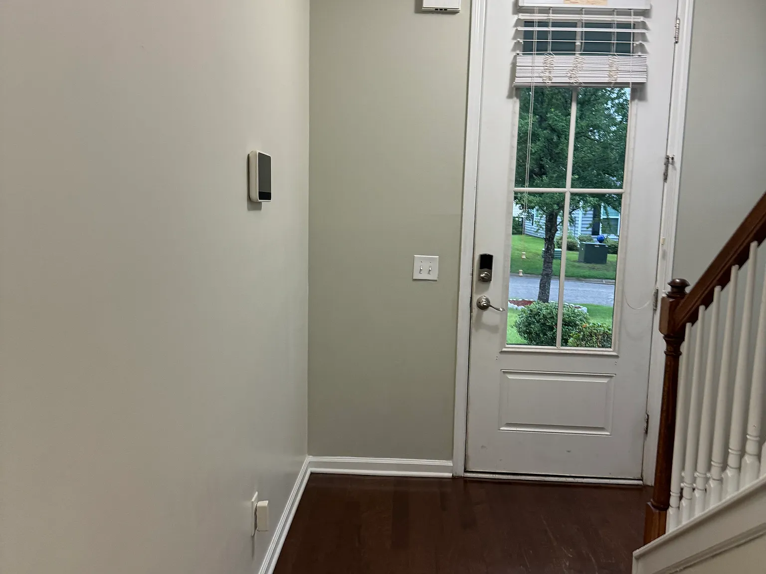 3 bed, 2200 sqft, $2,250 — Photo 4