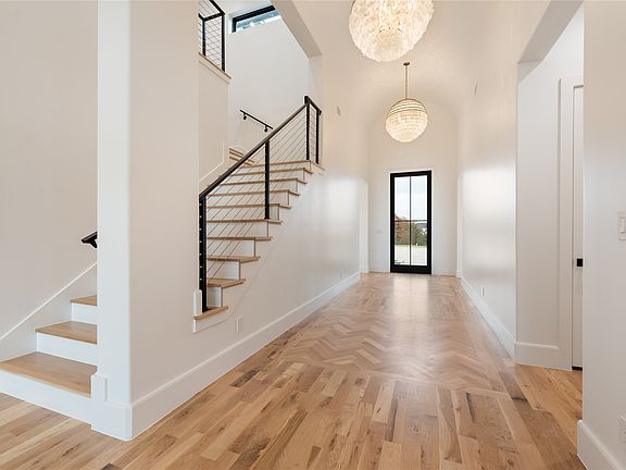 4th image of 4417 Overlook Rdg