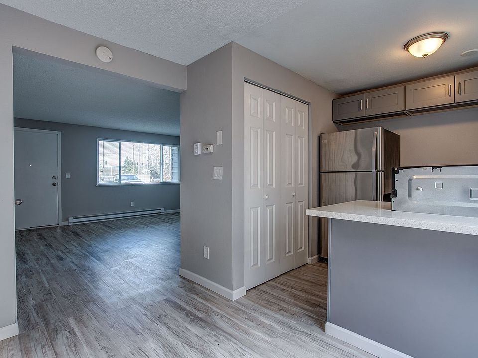 Saint Mary's Crossings ApartmentsSMAR45 4085 SW 160th Ave Beaverton