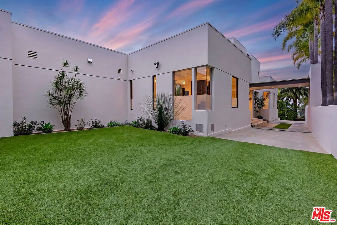 5 bed, 7.0 bath, 6618 sqft, $69,500 — Photo 4
