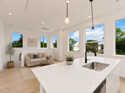(Undisclosed Address), Houston, TX, 77033