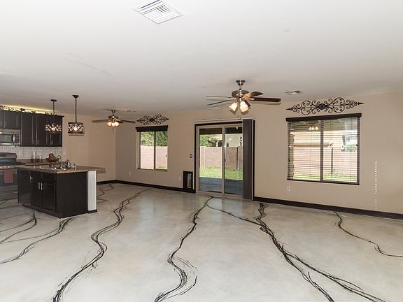 5th image of 930 W Placita Canalito