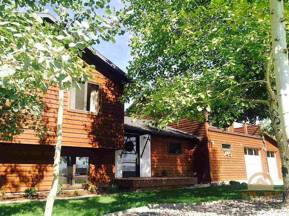 1st image of 745 Painted Canyon Dr