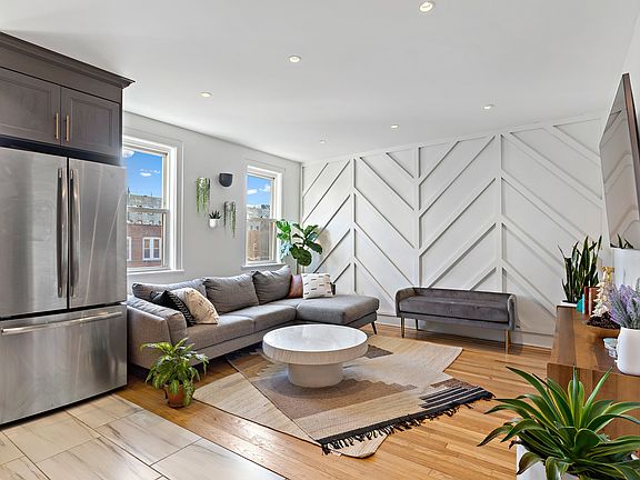 4th image of 21-25 32nd St #2F