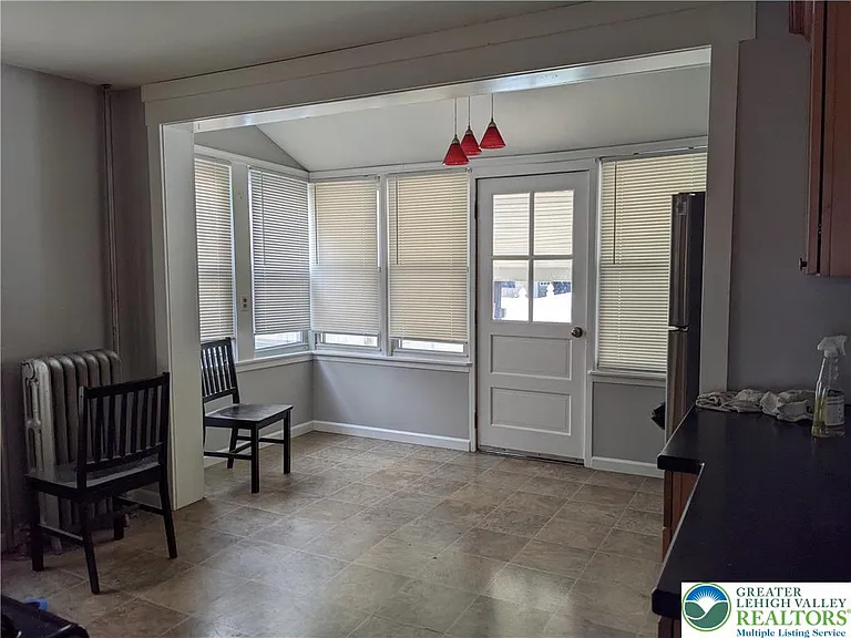 2434 Birch St — Photo 5