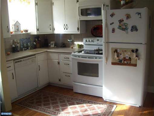 3rd image of 4628 Ashville St