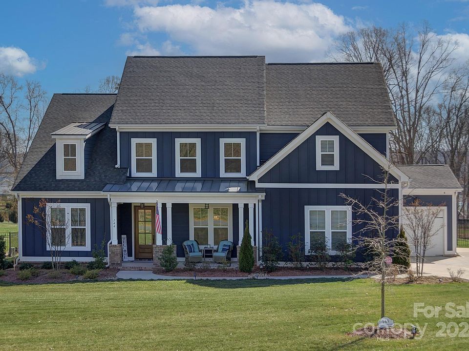 1st image of 144 Cherry Crossing Ln
